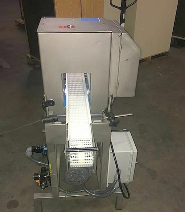 Loma IQ Metal Detector for Bottles