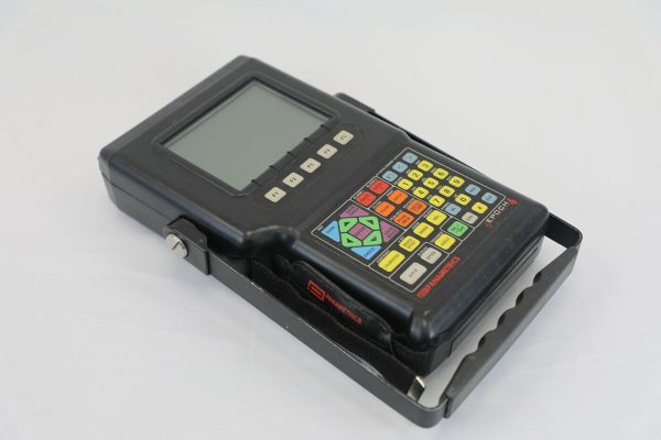 Olympus Epoch 4 Ultrasonic Flaw Detector WITH Charger & Battery!