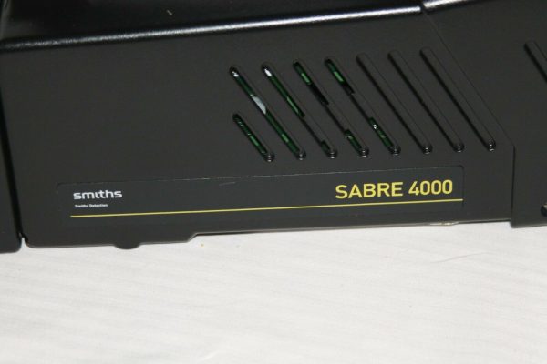 ONE SMITHS DETECTION SABRE 4000 HAND-HELD TRACE DETECTOR FOR CHEMICAL AGENTS