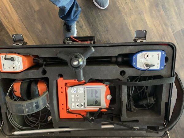 SeCorrPhon AC06 correlator and leak detector with ground mic