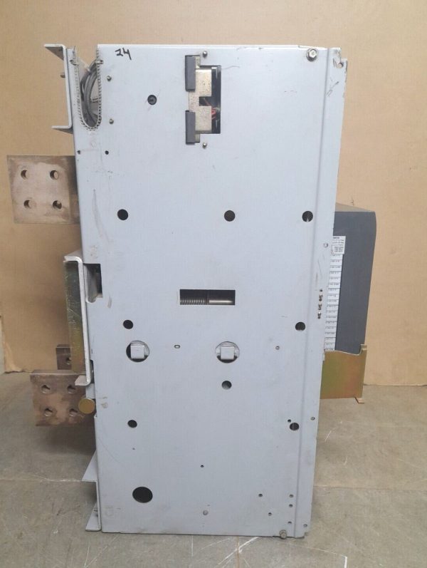 Used GE SHD25G320 Circuit Breaker 2500A Frame Rating For Sale